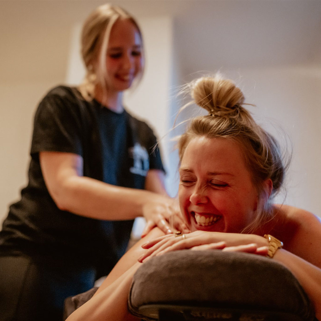Rugmassage tegen pijn, verlichting rugklachten